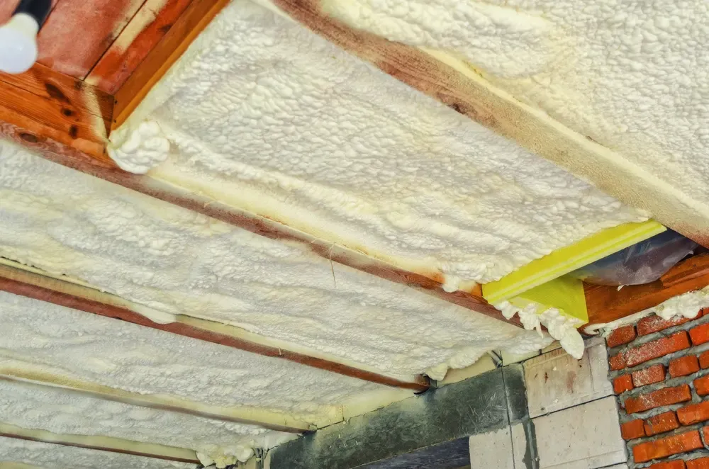 spray foam insulation in the ceiling